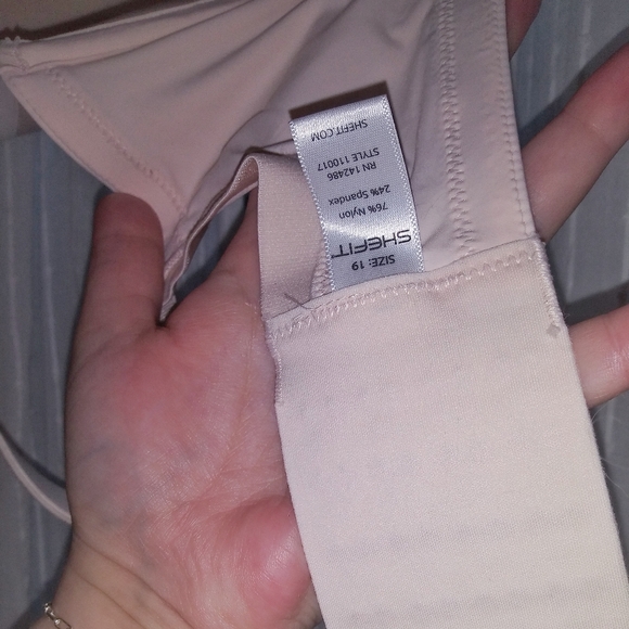 NWOT SheFit Unconventional T-shirt Bra sz 19 - Picture 3 of 5